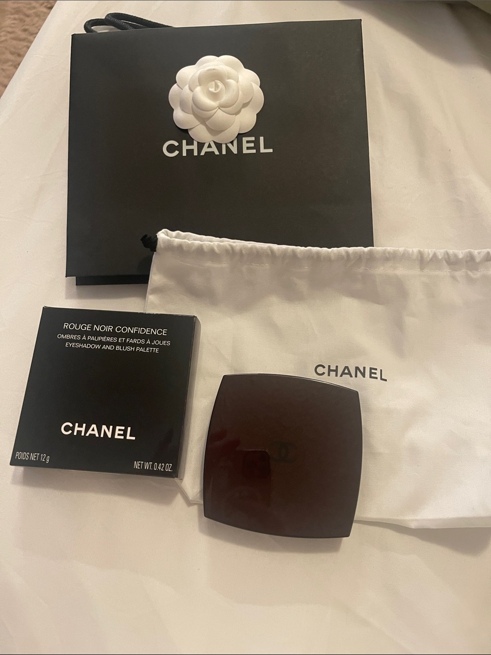 AUTHENTIC CHANEL ROUGE NOIR CONFIDENCE EYE SHADOW + BLUSH  PALETTE